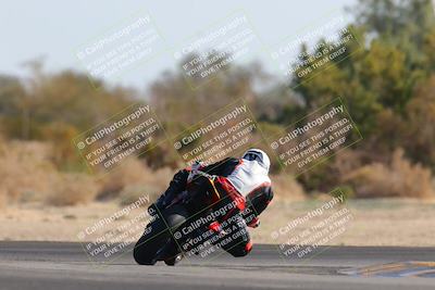 media/Dec-18-2022-SoCal Trackdays (Sun) [[8099a50955]]/Turn 7 Backside (1125am)/